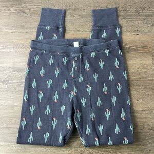 Old Navy Women’s Thermal Waffle Knit Christmas Cactus Pajamas, size medium